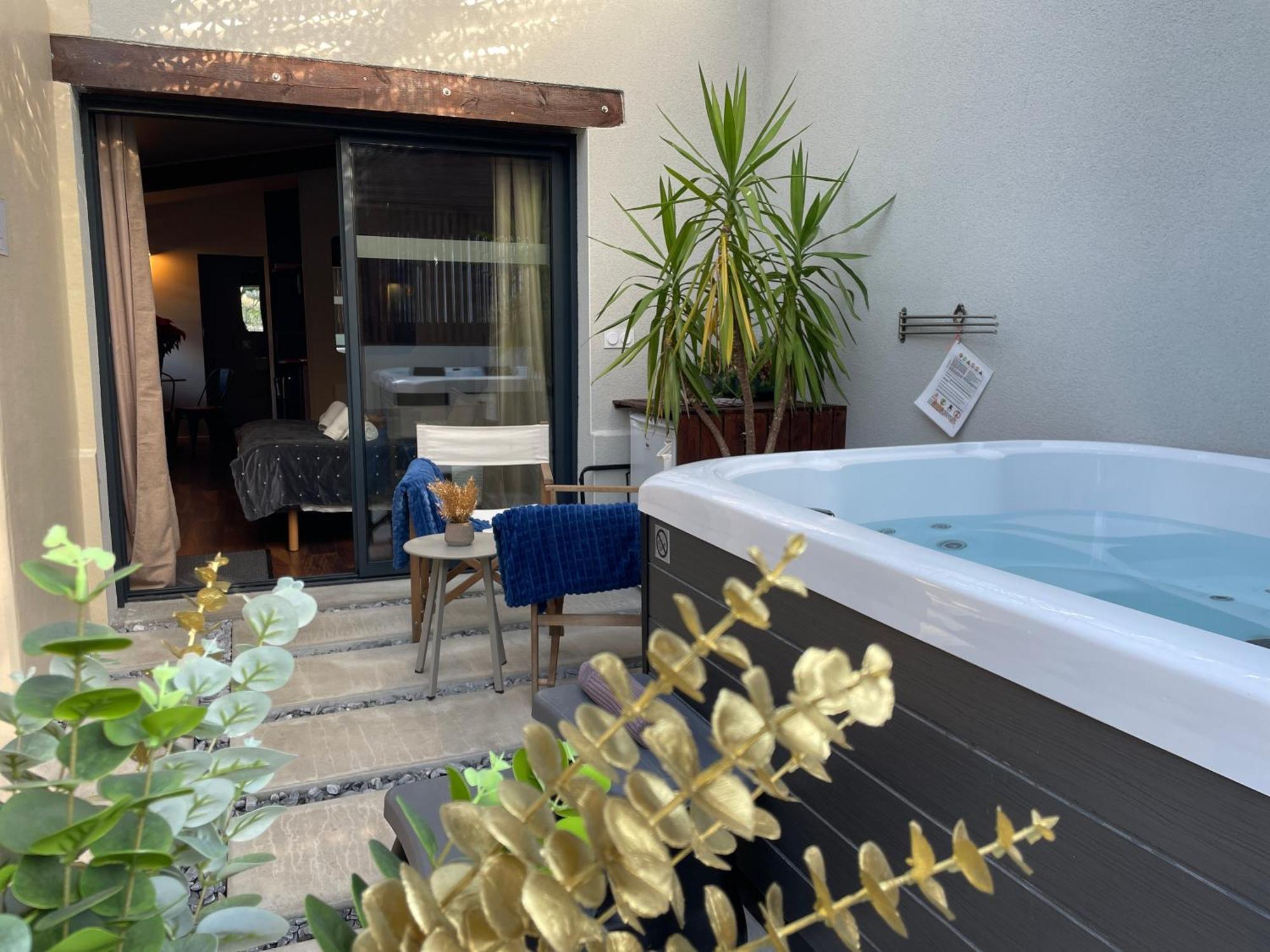 Yanna Lodge, Gite Classe 4 Etoiles Avec Spa Couvert Entierement Arrest Exterior photo